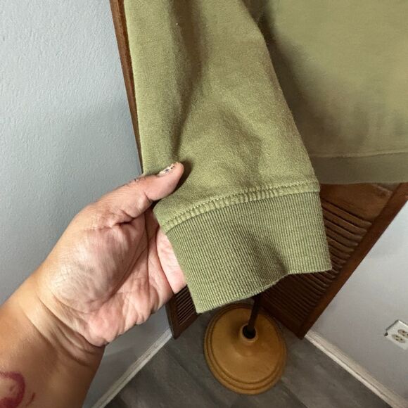 Well Worn BLM Olive Green Black Lives Matter Silhouette Sweatshirt Size XL - Picture 7 of 9